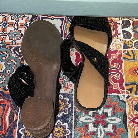 TOMMY Hilfiger Black eyelet laser cut Chunky Block heeled mules sandals sz 11 - Picture 5 of 6